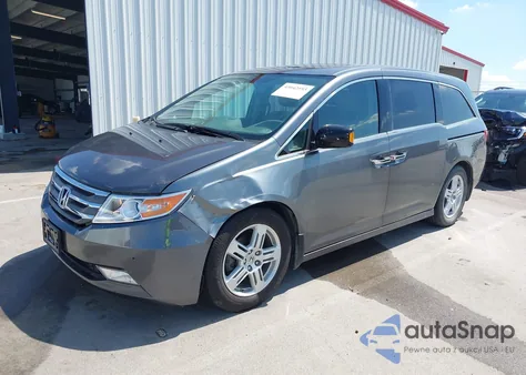 2013 Honda Odyssey Touring/Touring Elite from USA, damaged, VIN 5FNRL5H94DB006938